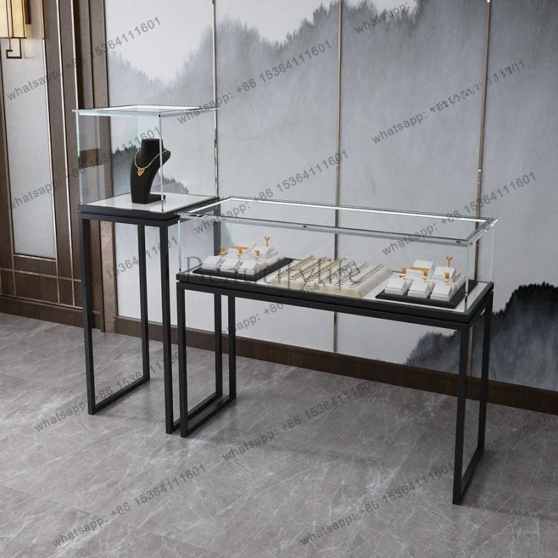 Özel. Hafif Lüks Mücevher Vitr - Luxury Watch Boutique incelemesi ve fiyatı