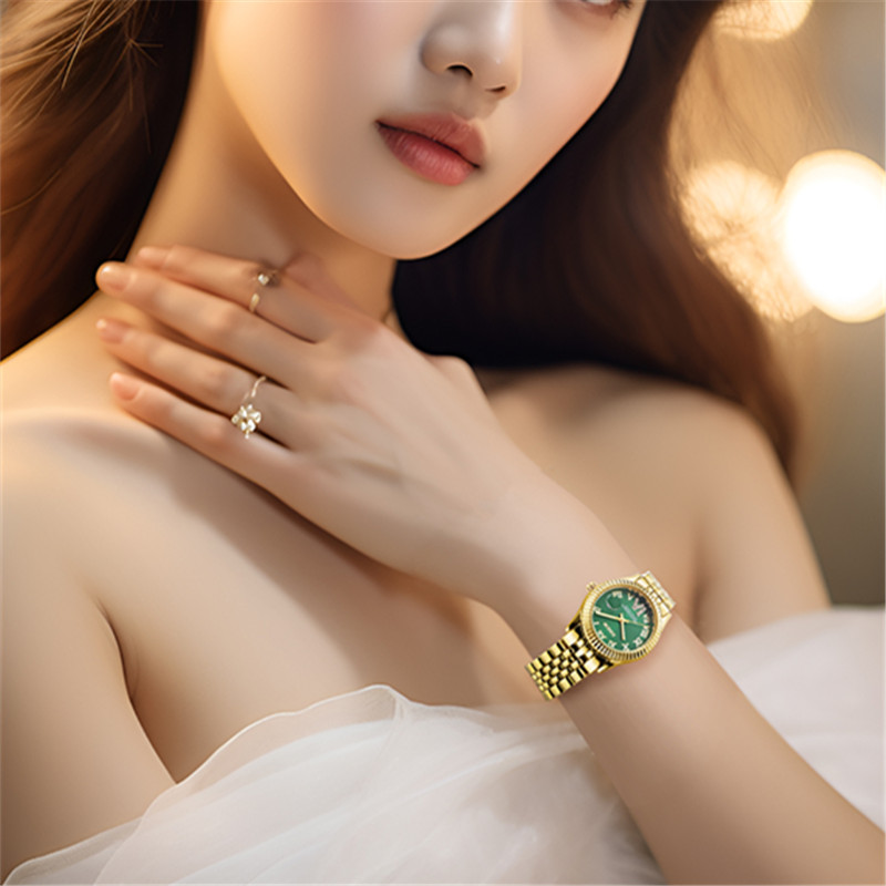 Bayanlar Büyük Marka Altın Saa - Luxury Watch Green incelemesi ve fiyatı