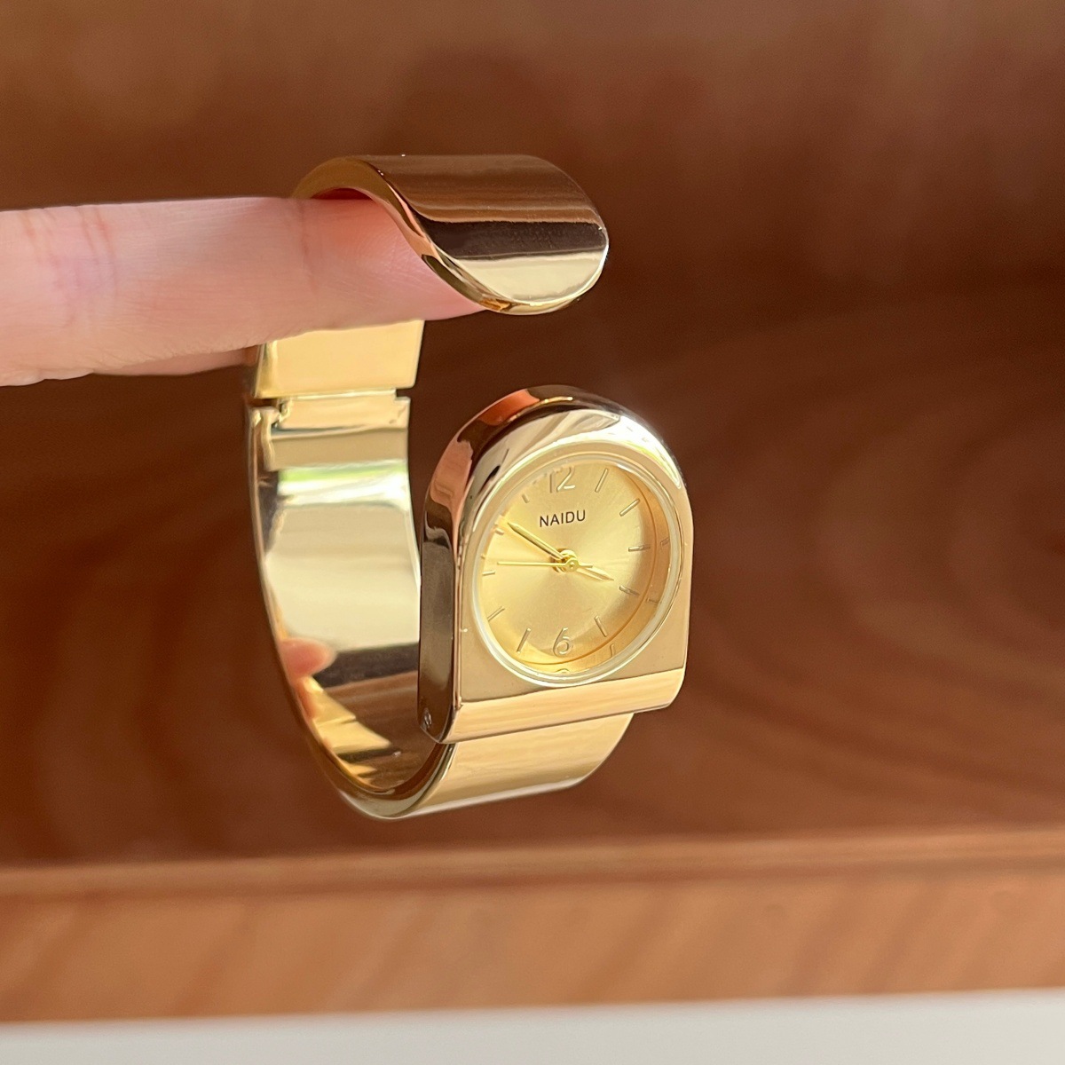 2026 Yeni Altın Bilezikli Saat - Luxury Watch Levels incelemesi ve fiyatı