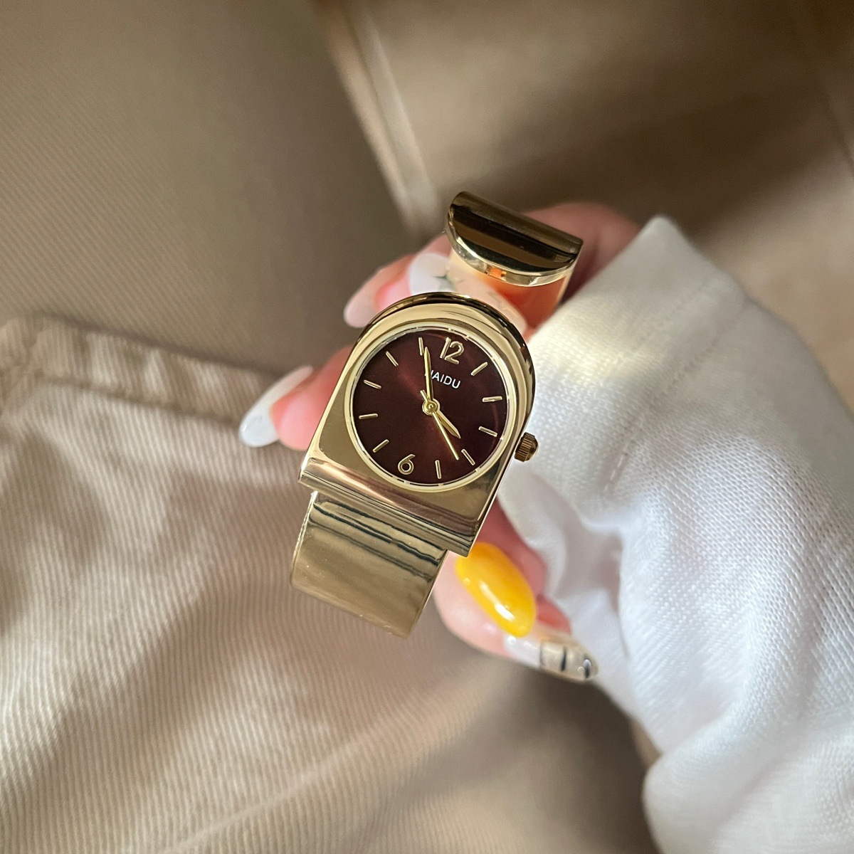 2026 Yeni Altın Bilezikli Saat - Luxury Watch Levels incelemesi ve fiyatı